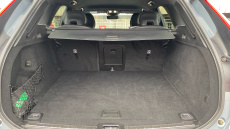 Volvo Xc60 2.0 B5P R DESIGN 5dr AWD Geartronic Petrol Estate